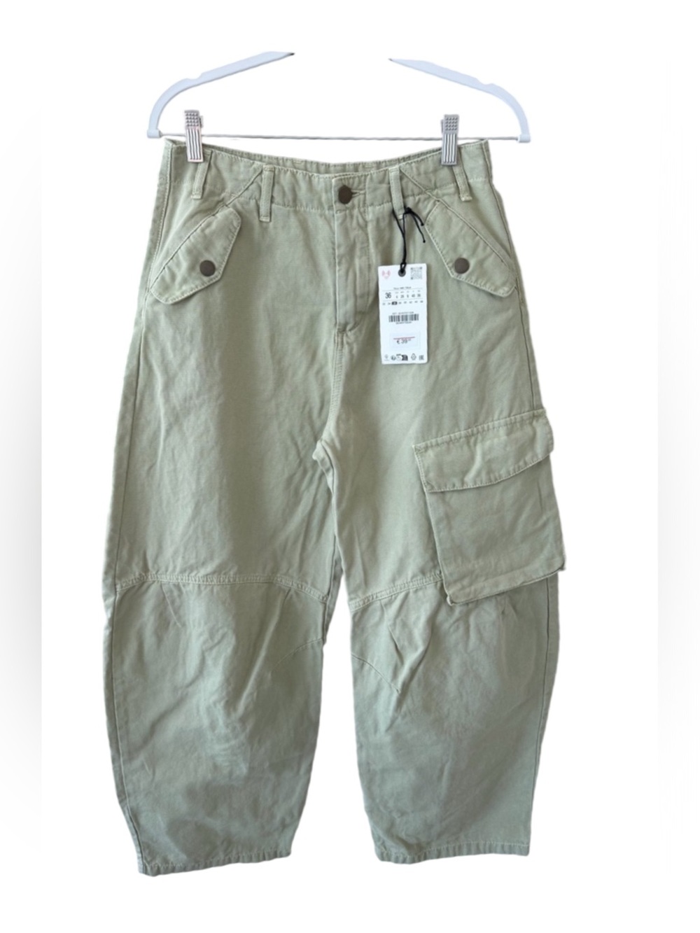 Zara Cargo pants barrel body NWT